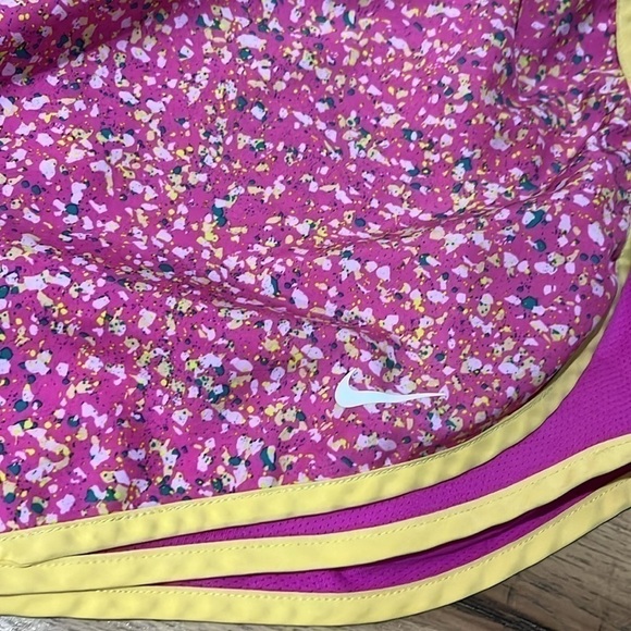 Nike Dri-Fit Tempo Lined Run Shorts Pink Yellow Women's elastic waist size 3x - Picture 2 of 5